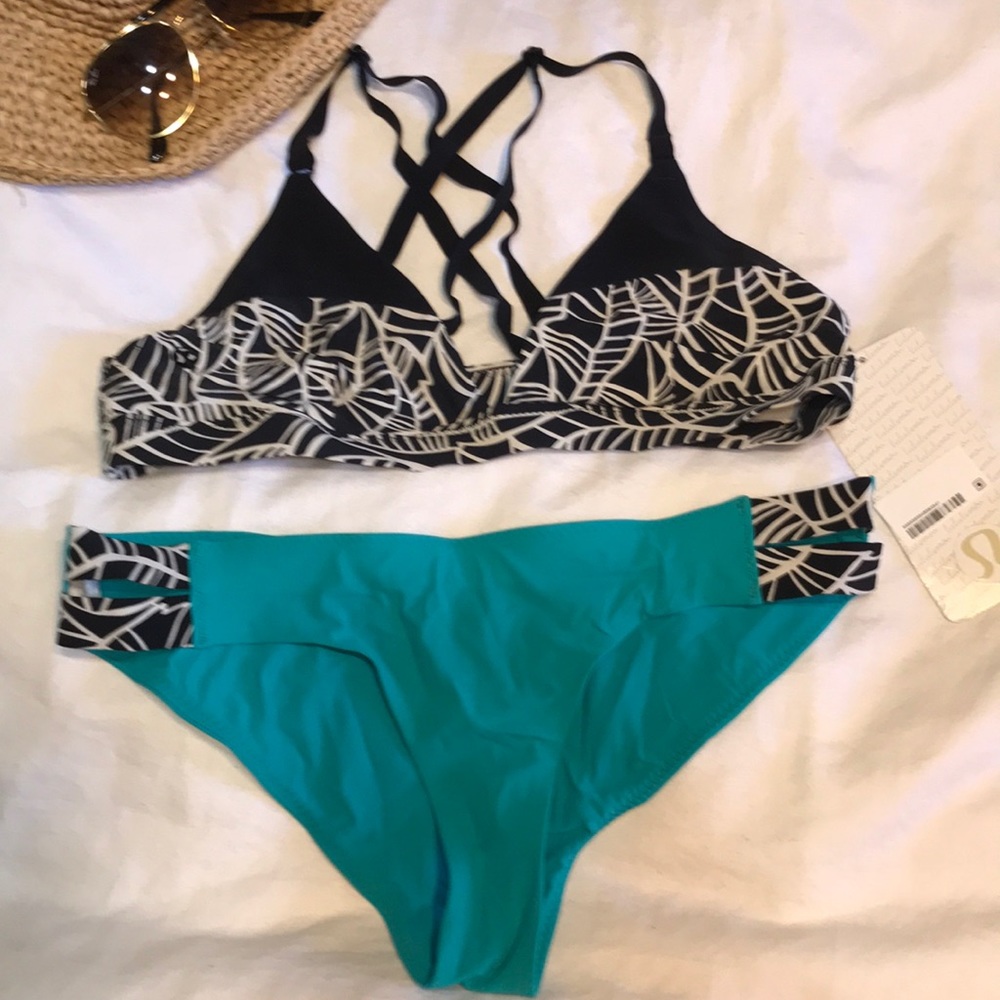 NWT Lululemon Shanti swimsuit!🌸🌸